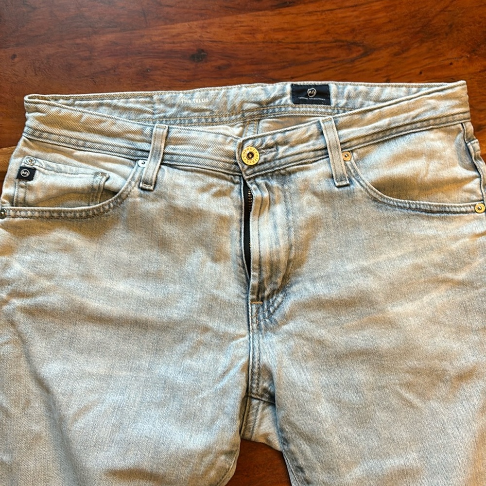 AG Slim light wash jeans 32w